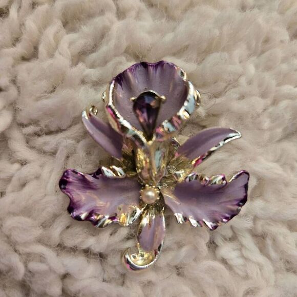 Vintage Jewelry - Vintage Orchid Pin Brooch Gold + Purple + Pearl